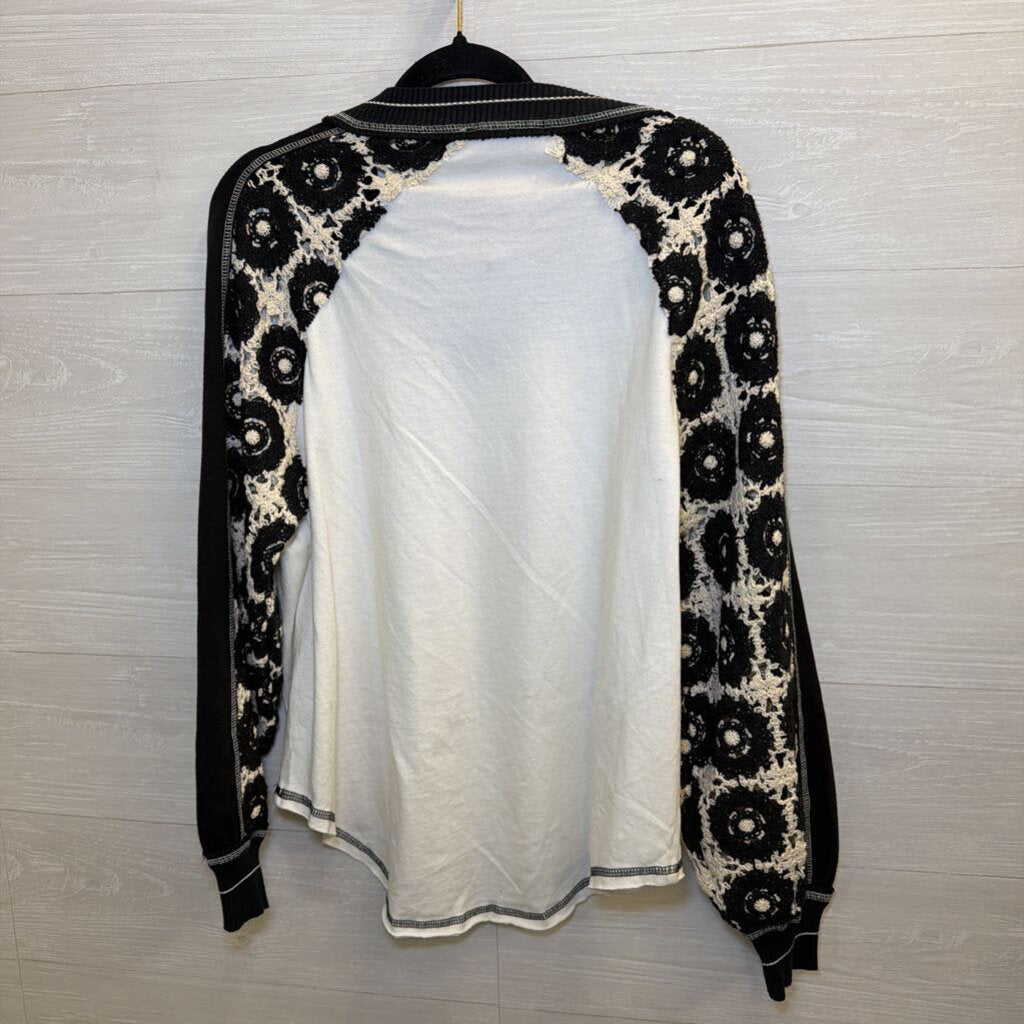 We The Free Black/White Crochet Long Sleeve Top Small