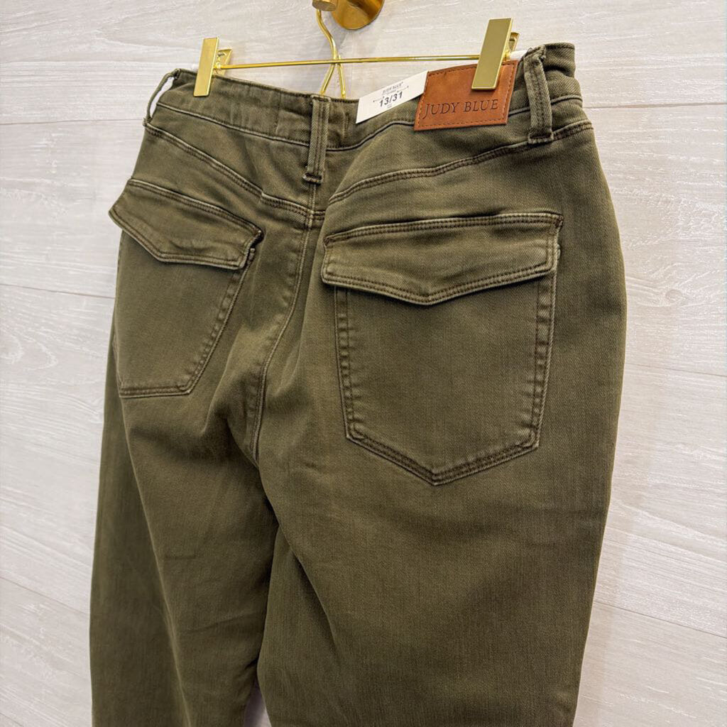 Judy Blue Olive Green Straight Pants NWT 13/31