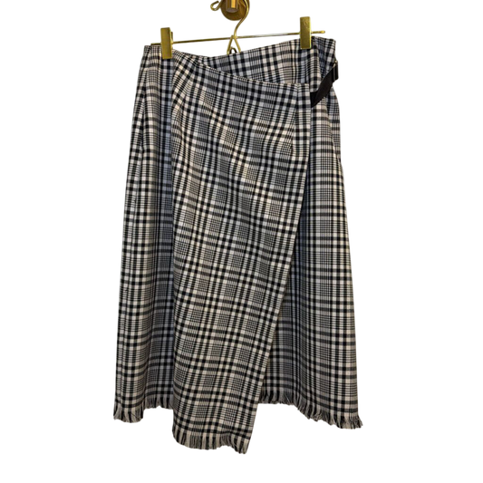 Black/White Plaid Wrap Skirt 4