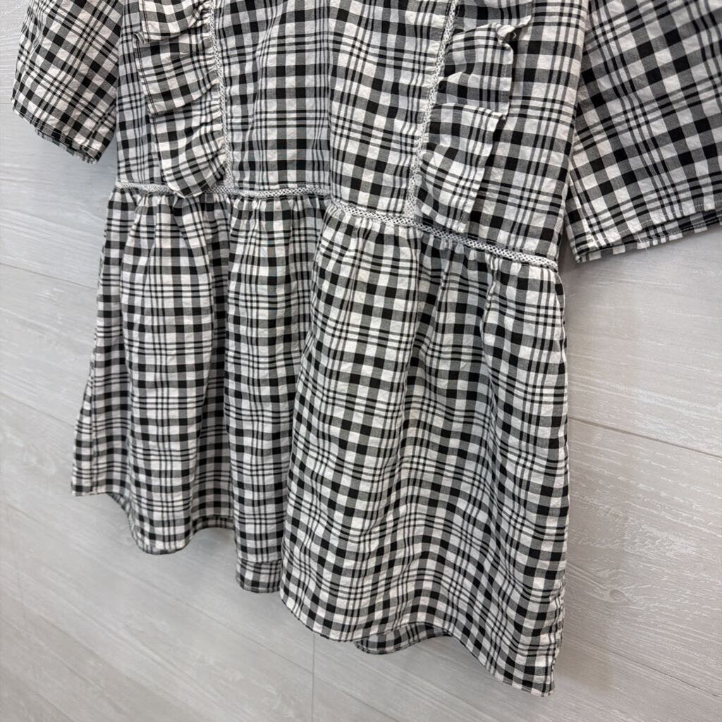 Black and White Short Sleeve Top Small