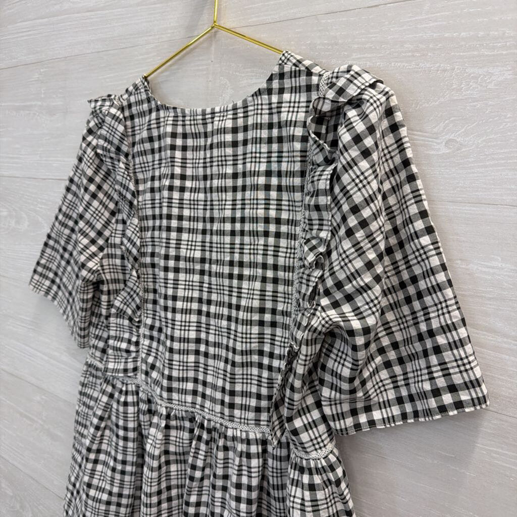 Black and White Short Sleeve Top Small