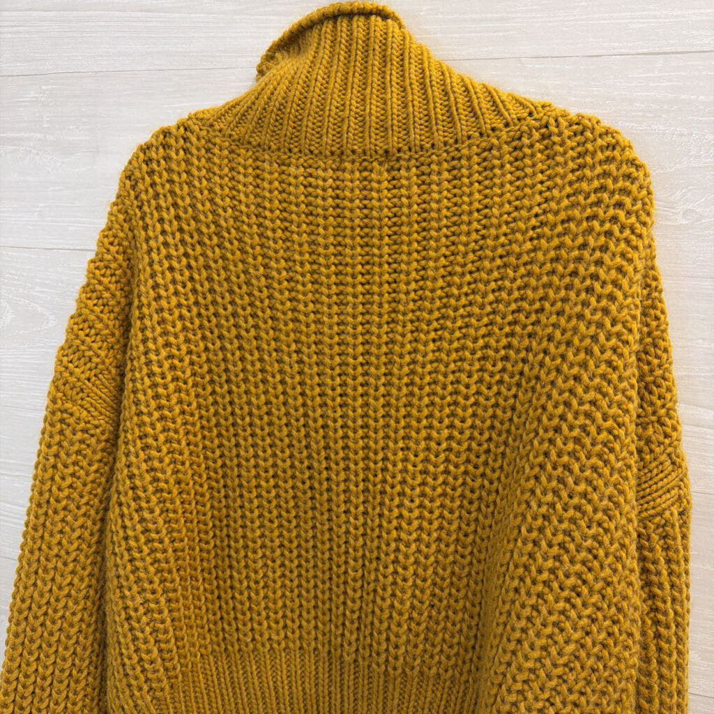 Mustard Yellow Chunky Knit Sweater Large