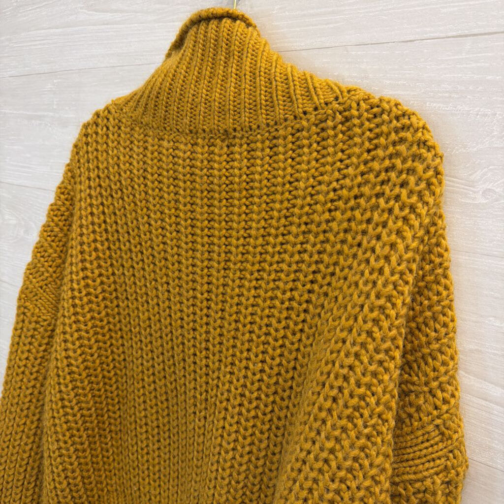 Mustard Yellow Chunky Knit Sweater Large