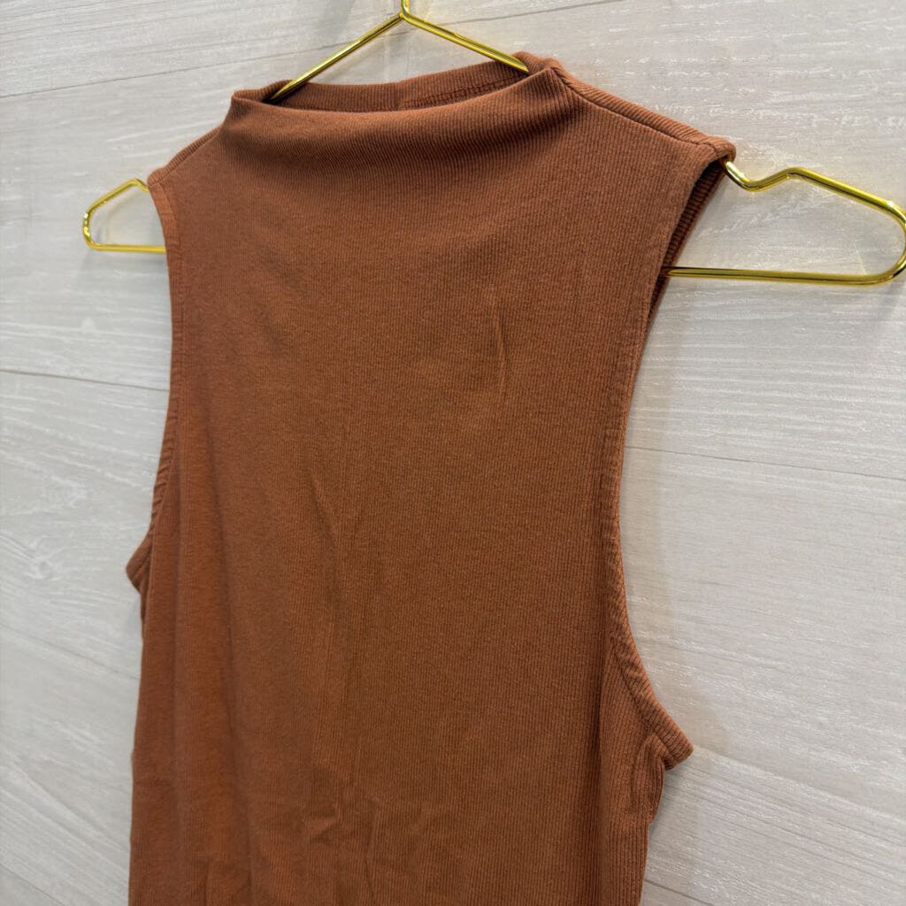 Brown Mock Neck Tank Top Small