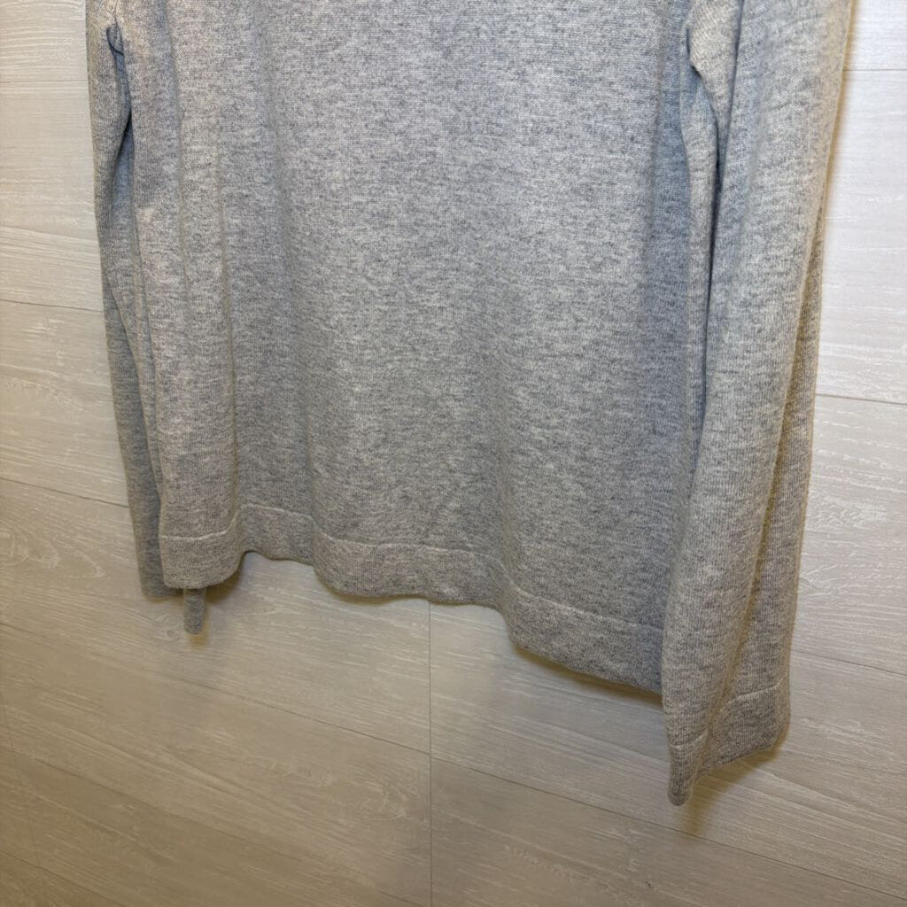 J. Crew Grey Scoop Neck Light Sweater Large