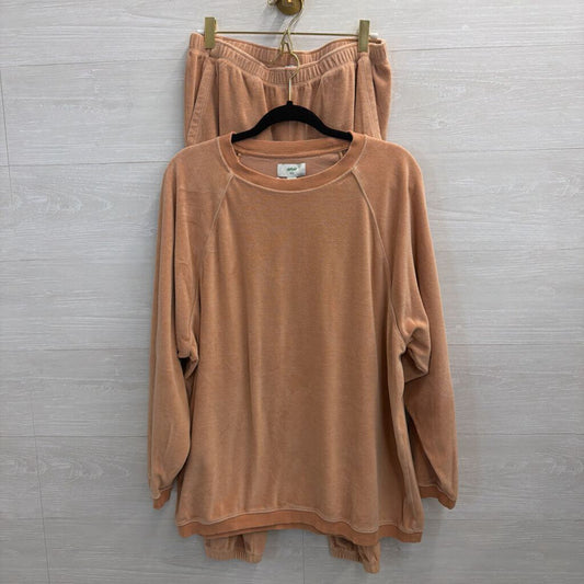 Aerie Peach Velour Set Medium