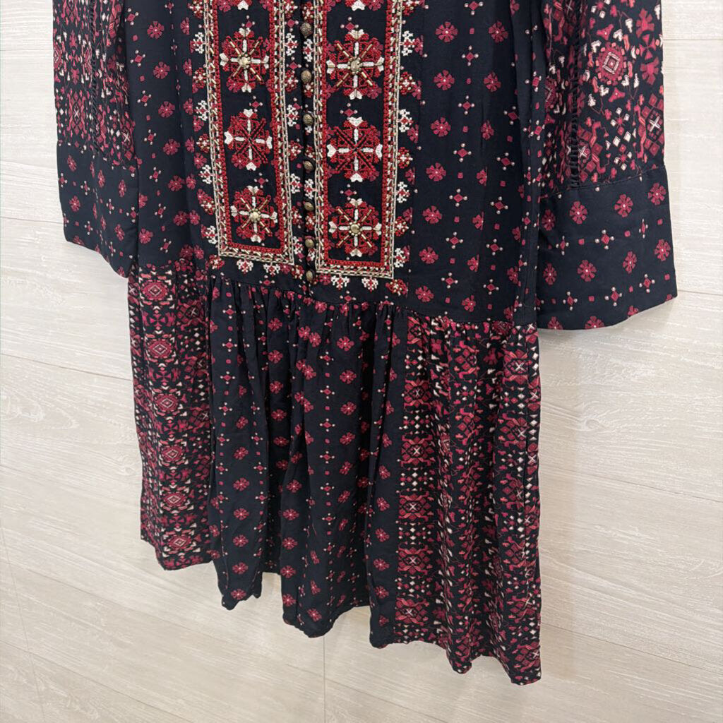 Vanessa Virginia Embroidered Peplum Blouse Small