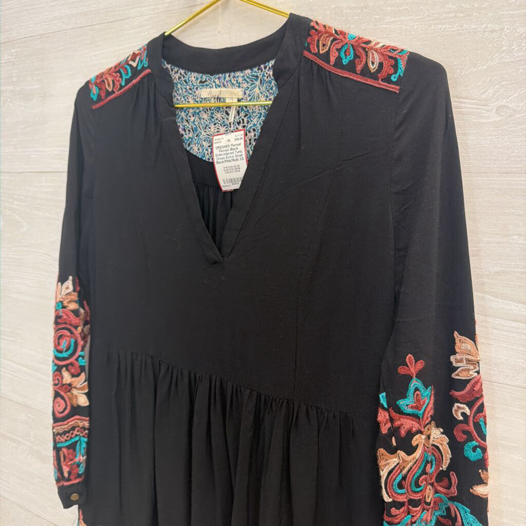 Floreat Black Embroidered Tunic Dress Extra Small
