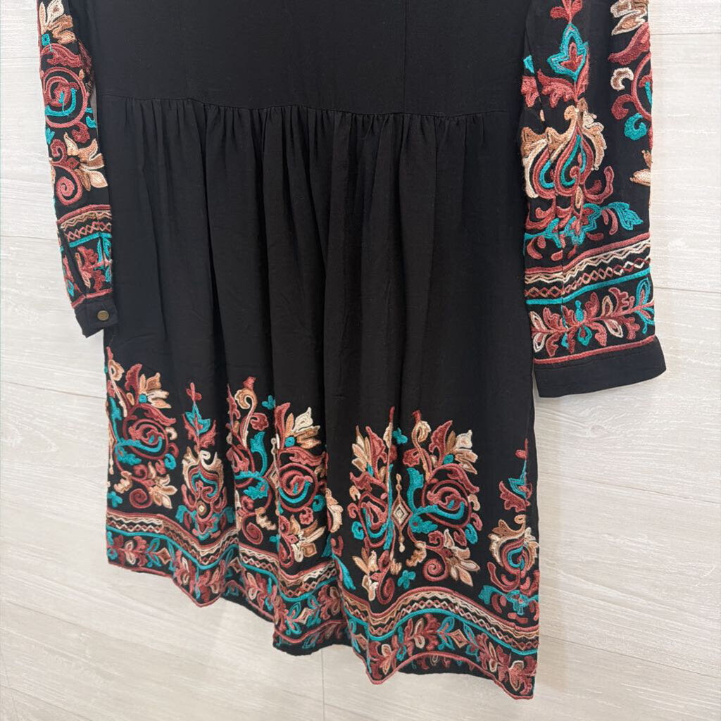 Floreat Black Embroidered Tunic Dress Extra Small
