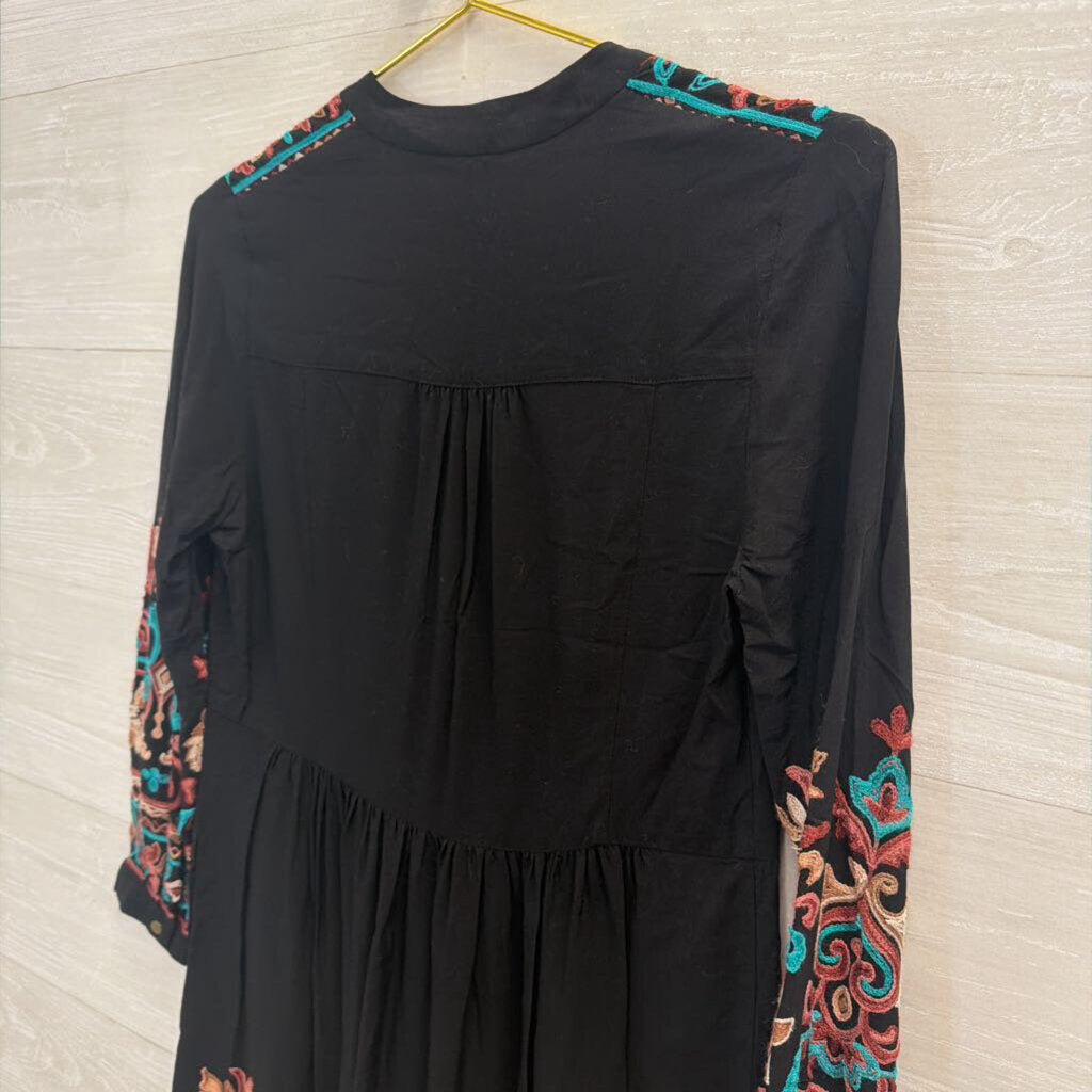 Floreat Black Embroidered Tunic Dress Extra Small