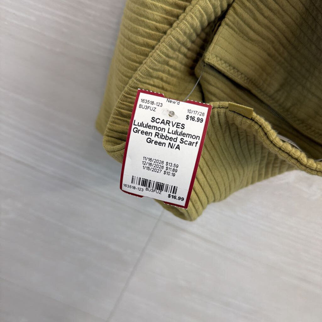Lululemon Green Ribbed Scarf