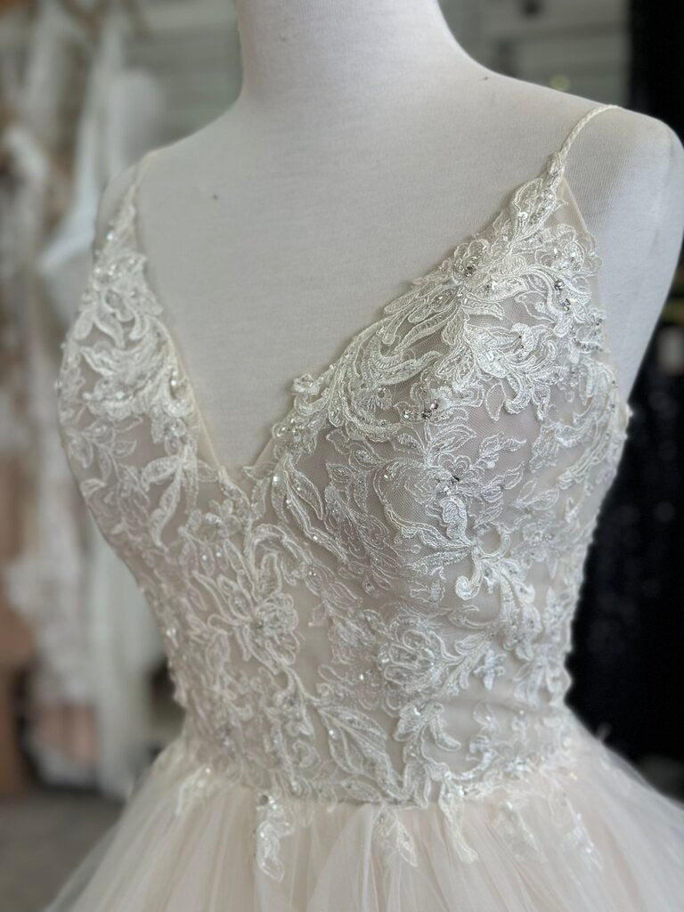 Pale Blush/Ivory Lace and Layered Tulle 10 Ball Gown