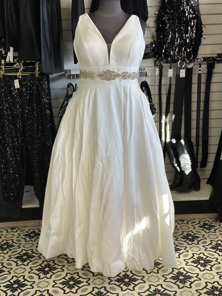 Stella York Ivory Sateen Twill A-Line Sleeveless Bridal Gown 24