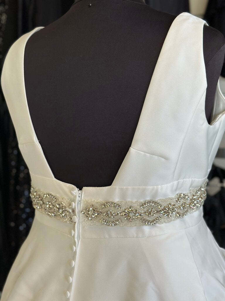 Stella York Ivory Sateen Twill A-Line Sleeveless Bridal Gown 24