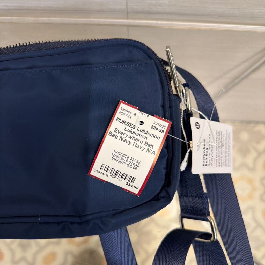 Lululemon Everywhere Belt Bag Navy