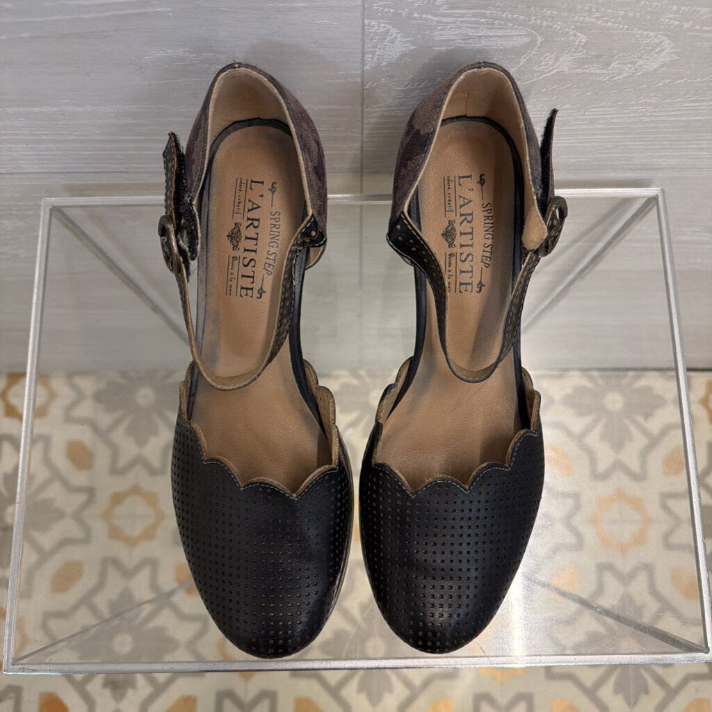 L'Artiste Black Parchelle Scalloped Ankle Strap Pumps 38