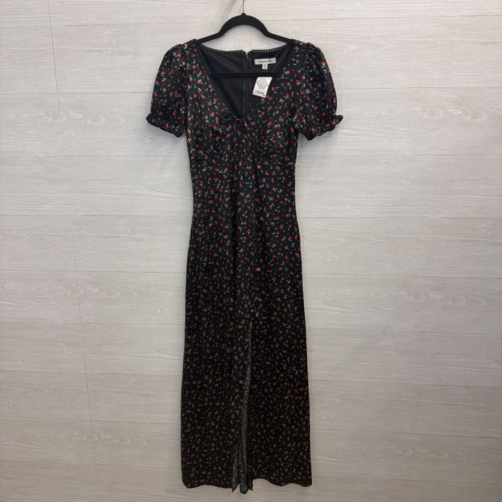 Black/Red Rose Silky Maxi with Puff Sleeves Extra Small