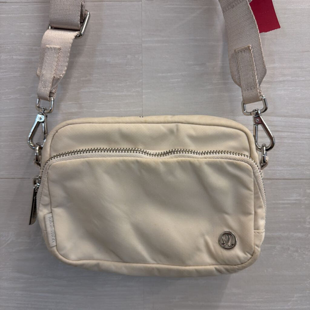 Lululemon Cream Everywhere Belt Bag