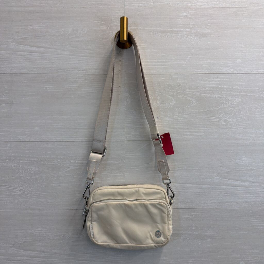 Lululemon Cream Everywhere Belt Bag