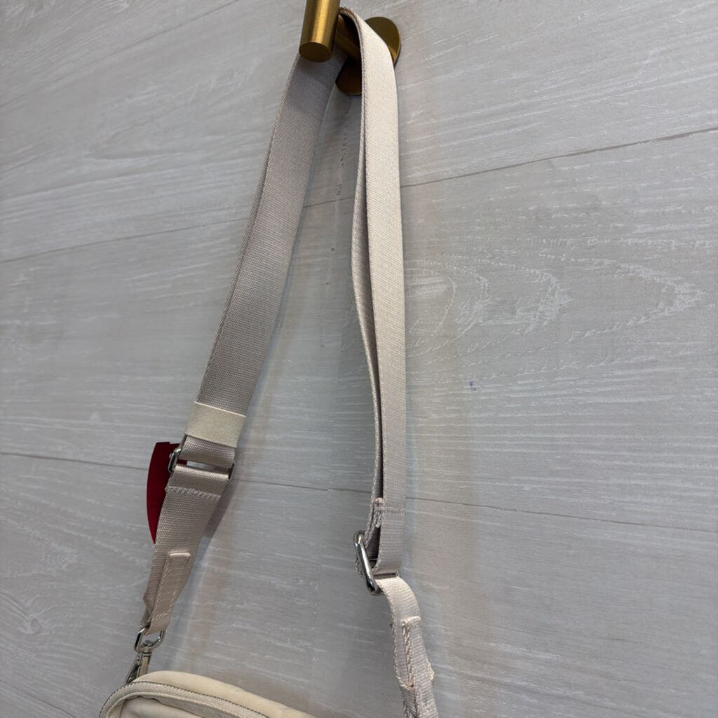 Lululemon Cream Everywhere Belt Bag