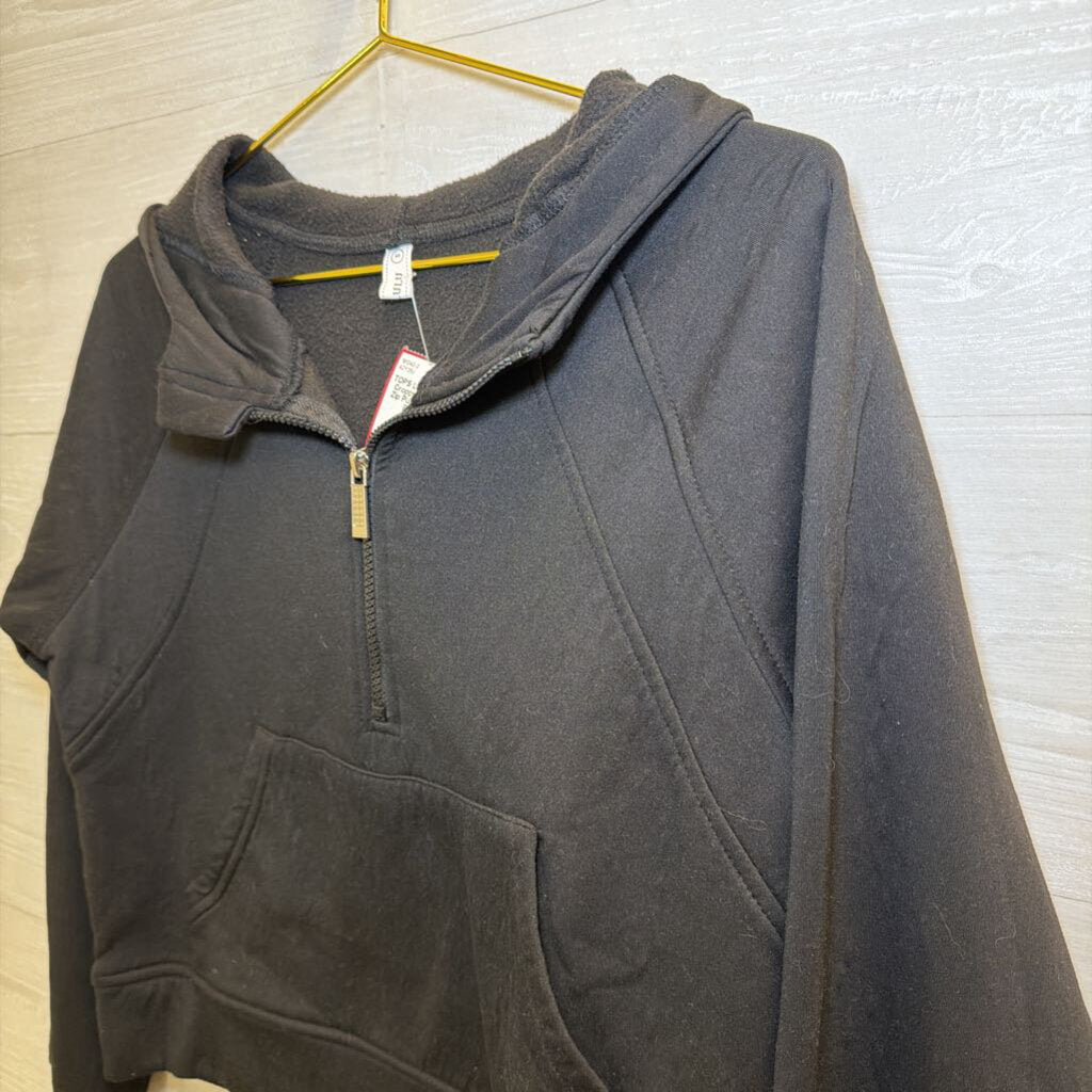 Black Cropped Quarter Zip Pullover Small