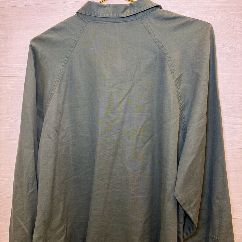 Green Long Sleeve Button Down Top Medium