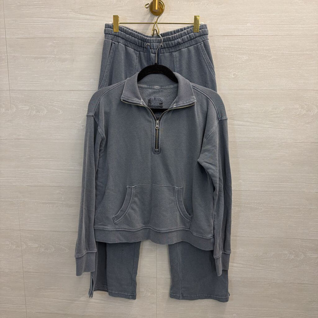C and C California Blue Wide Leg Pants/ Quarter Zip Pullover Set Small