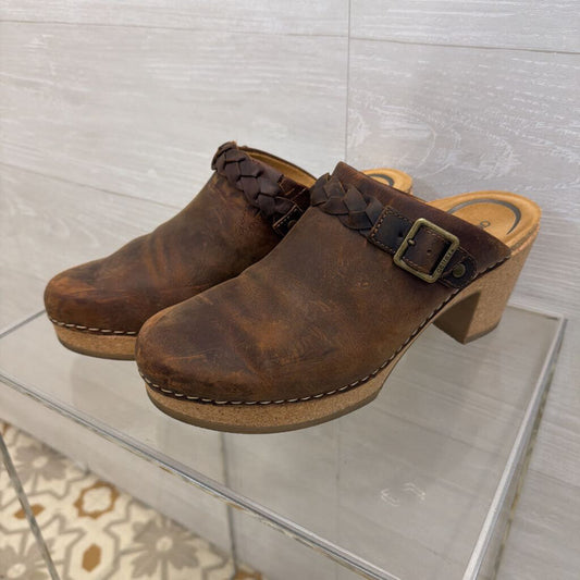 Aetrex Brown Leather Braided Buckle Clogs 42