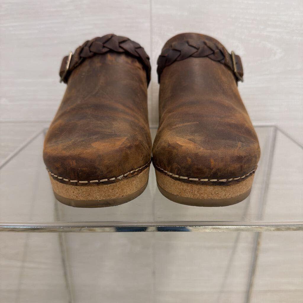 Aetrex Brown Leather Braided Buckle Clogs 42