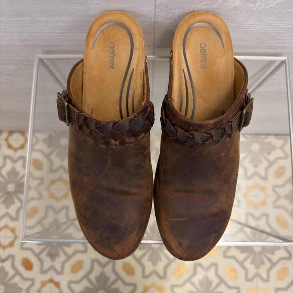Aetrex Brown Leather Braided Buckle Clogs 42