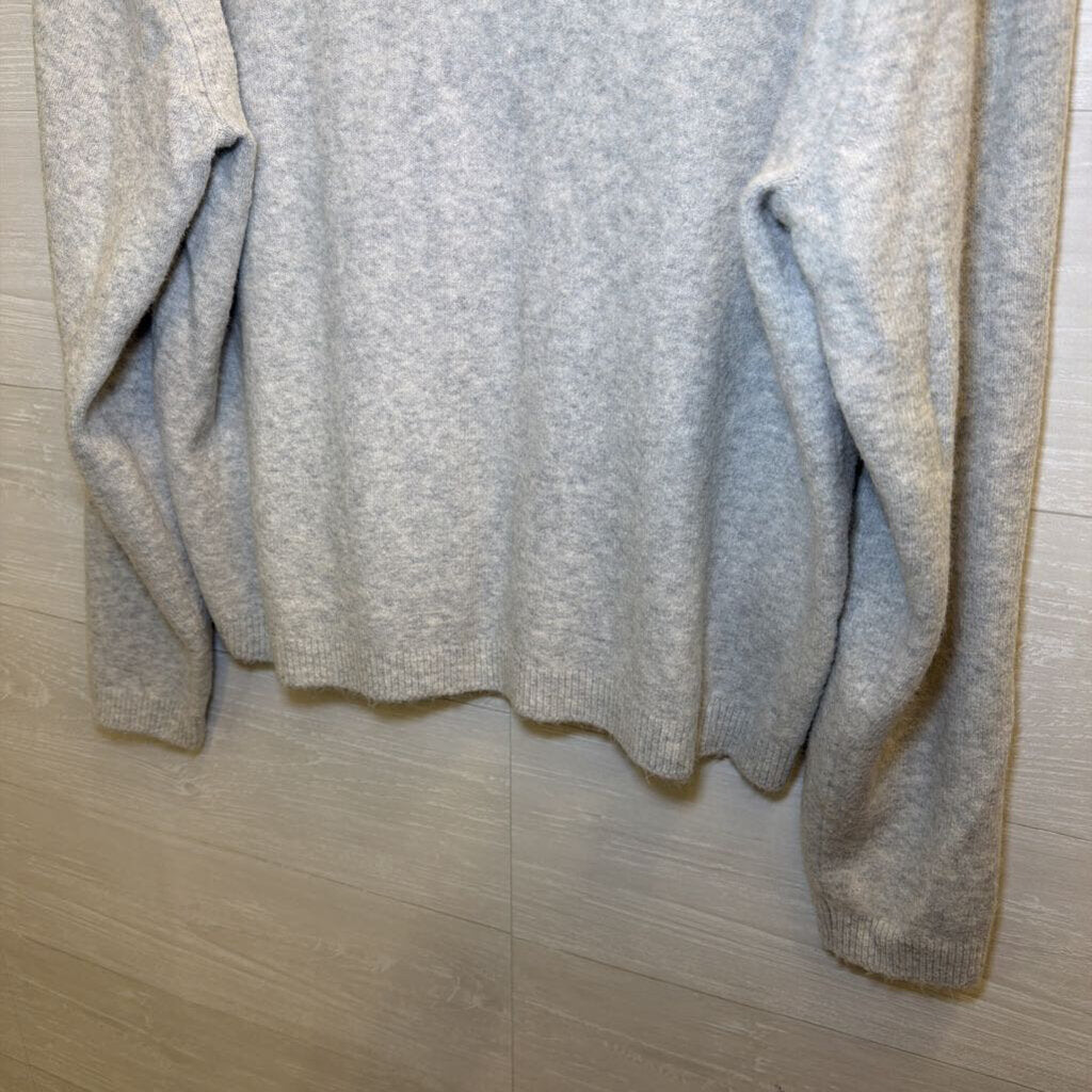 J Crew Grey Extra Soft Sweater Top Large