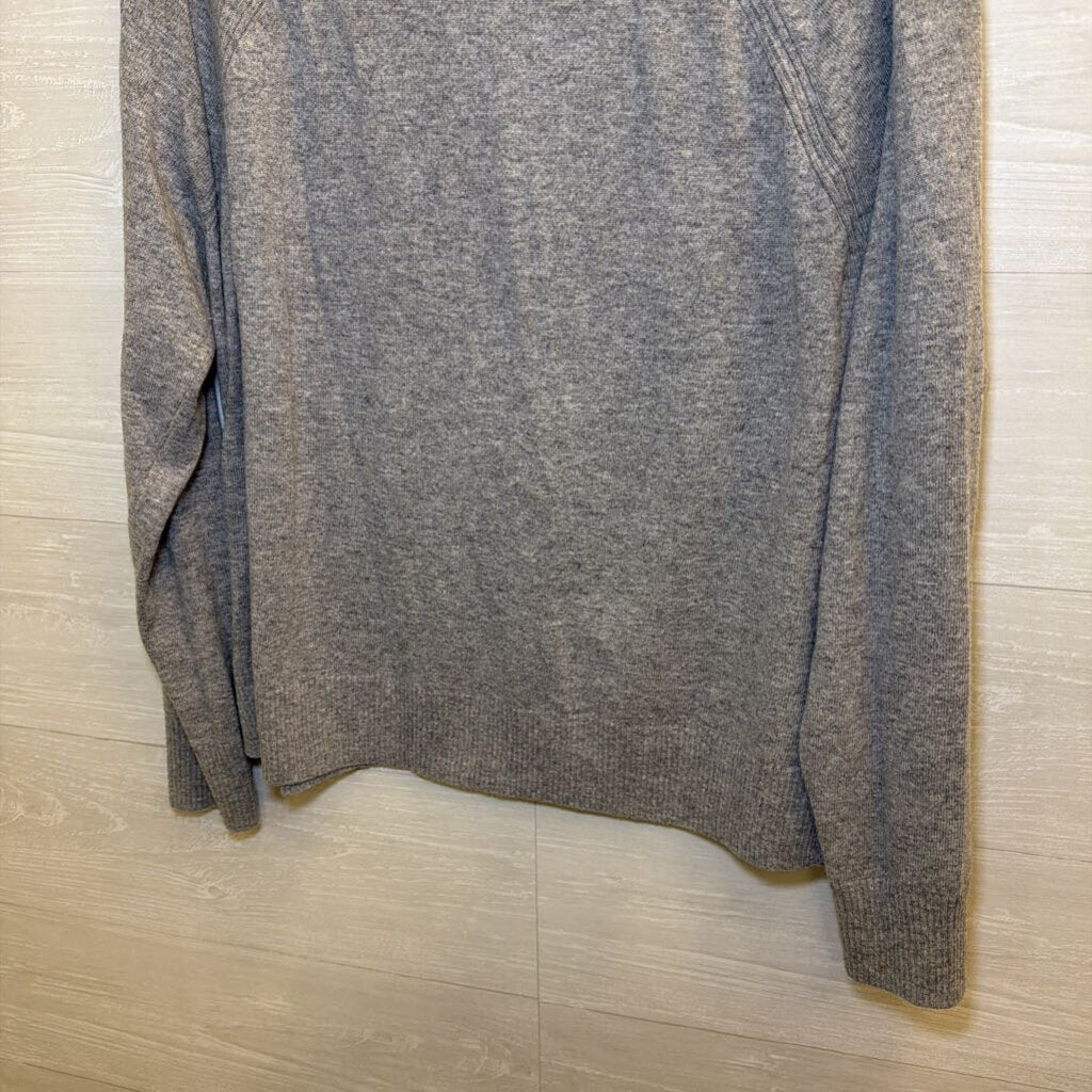 J Crew Grey Knit Long Sleeve Top Large