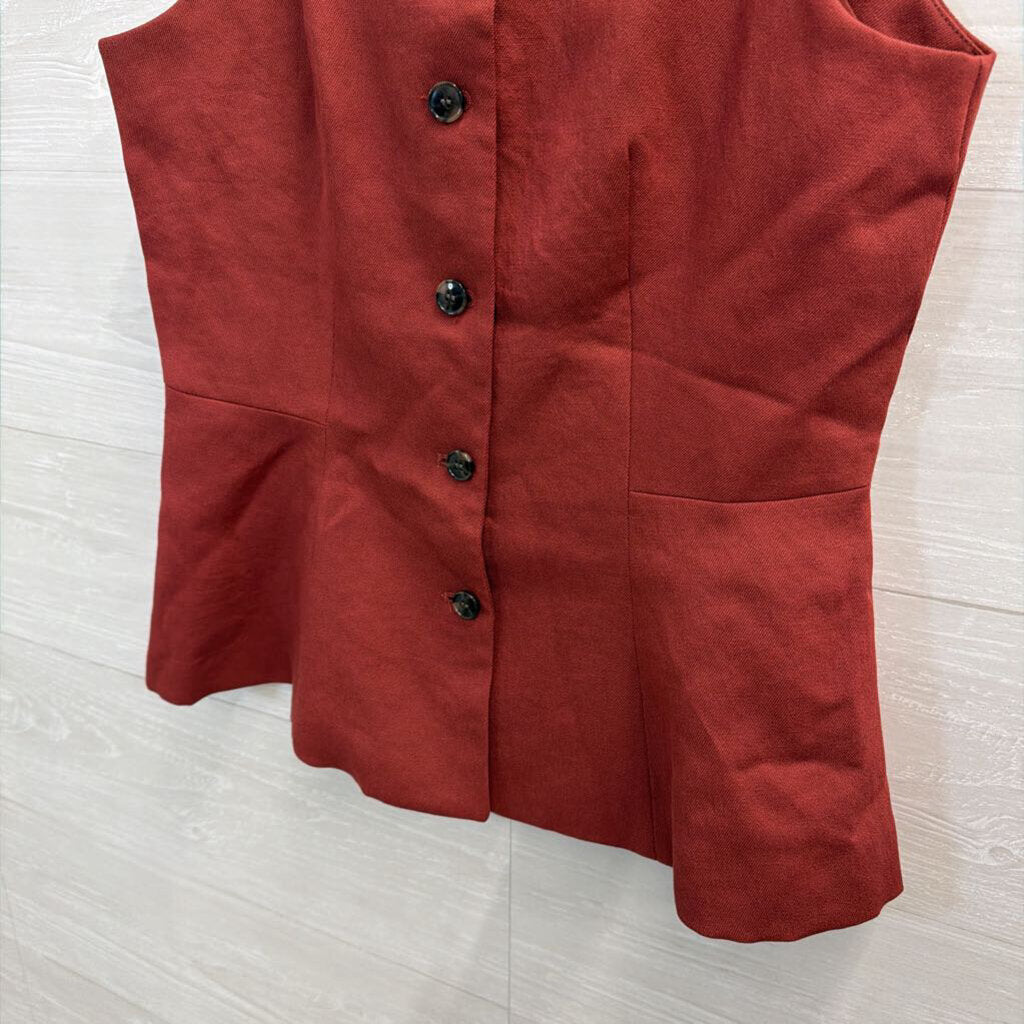 Brick Sleeveless Button Front Top Small