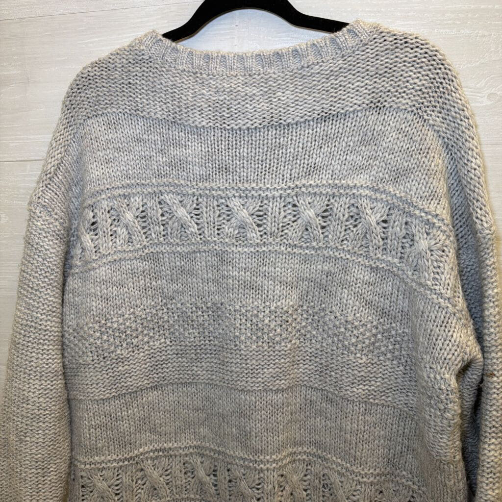 American Eagle Grey Knit Sweater Extra Large