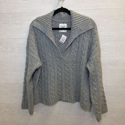 Abercrombie and Fitch Grey V Neck Knit Sweater Medium