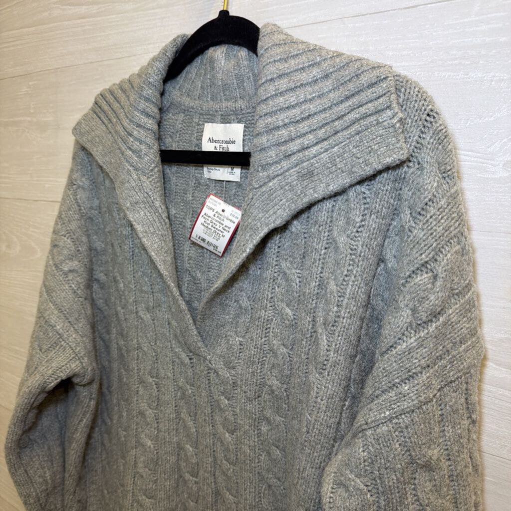 Abercrombie and Fitch Grey V Neck Knit Sweater Medium