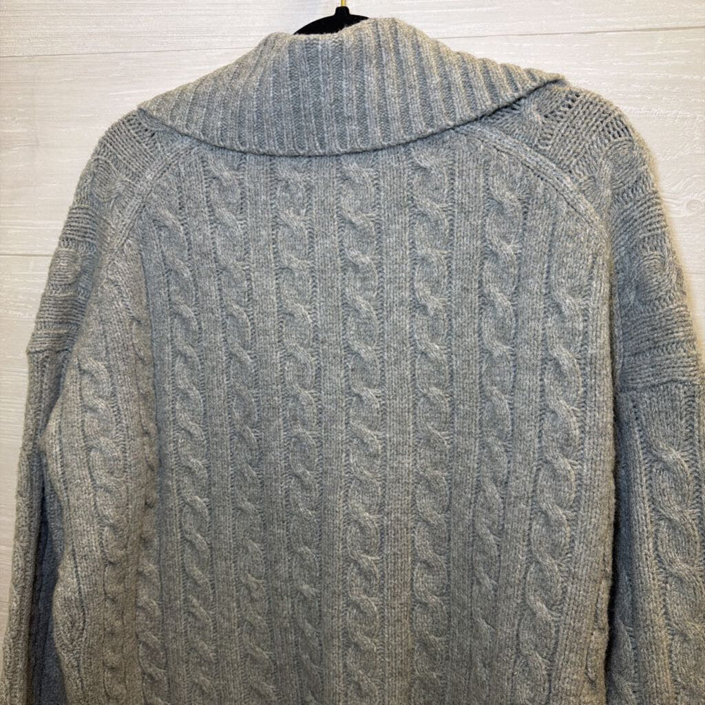 Abercrombie and Fitch Grey V Neck Knit Sweater Medium