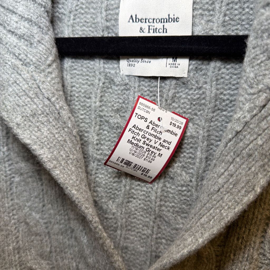 Abercrombie and Fitch Grey V Neck Knit Sweater Medium