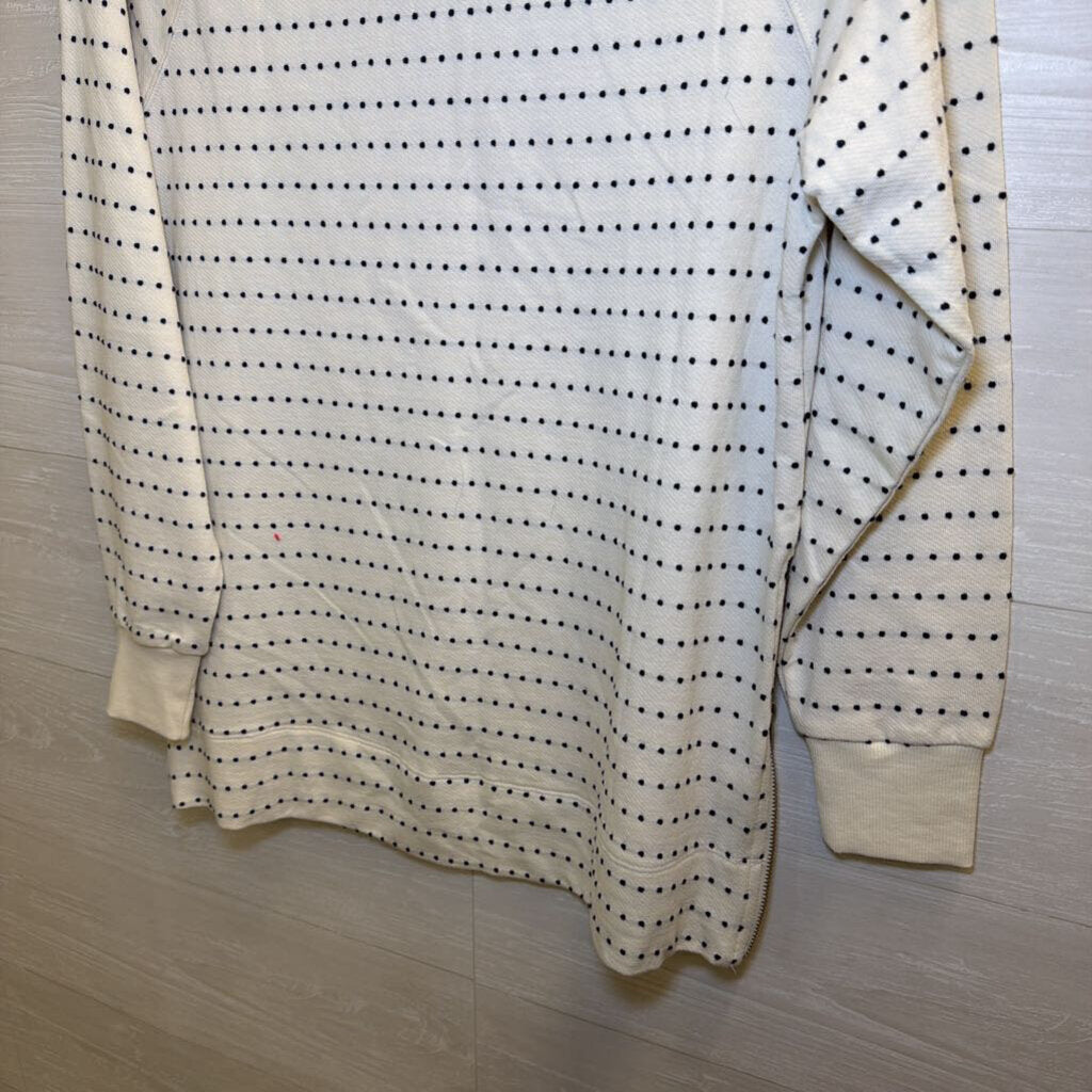 Cream/Navy Long Sleeve Pull Over Zipper Top Extra Small