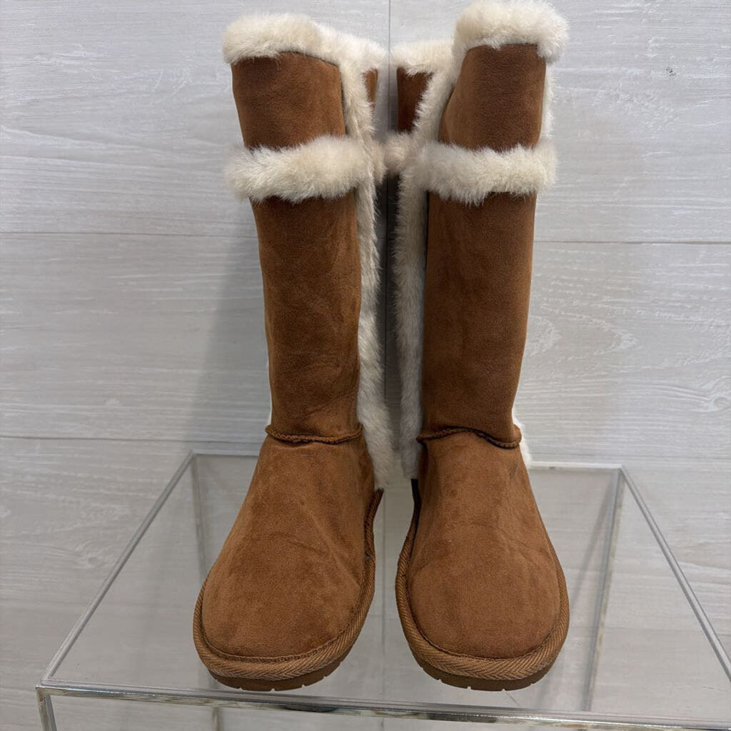 Rampage Brown/ White Suede Faux Fur Puffen Boots 6