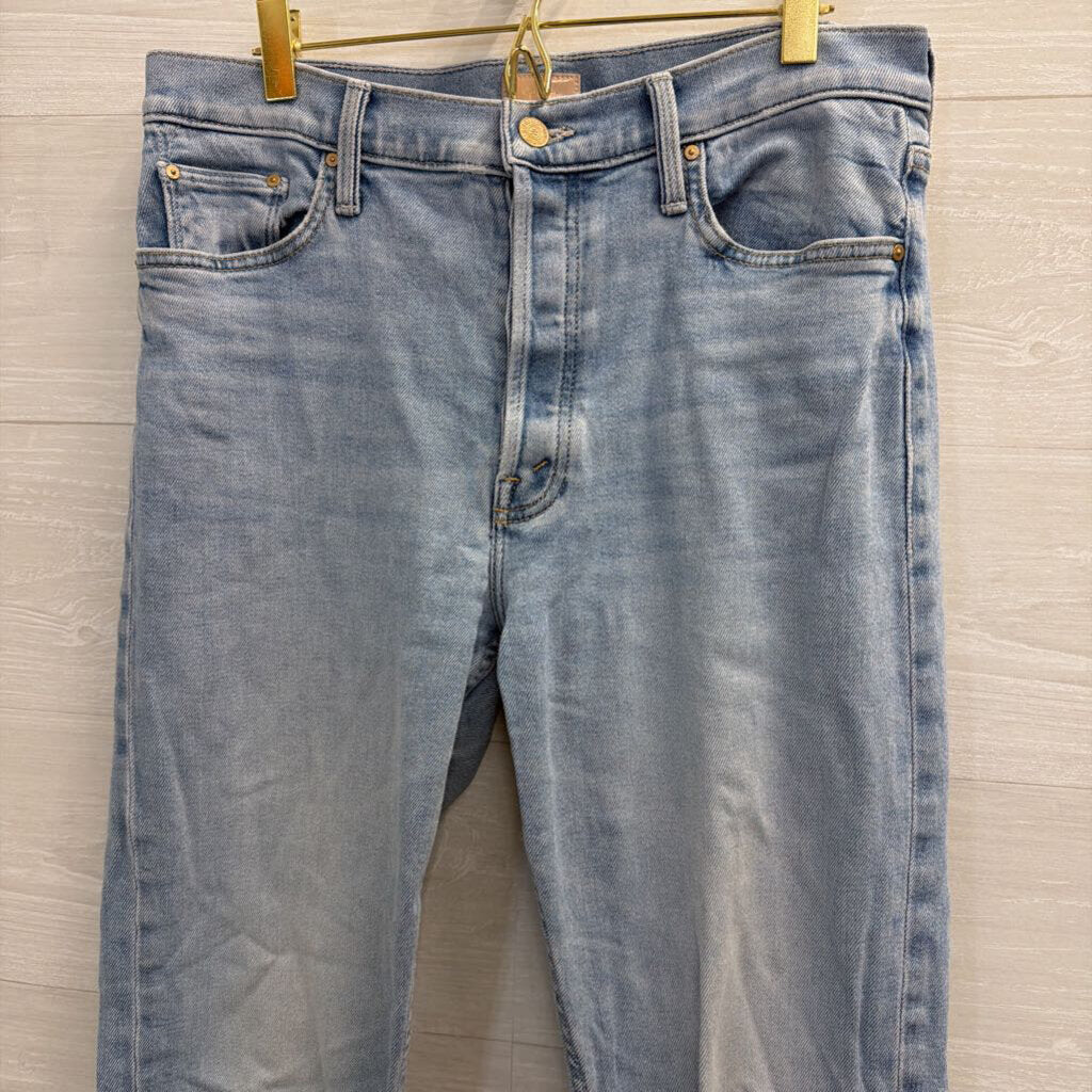 Mother Light Wash The Tom Cat Ankle Fray Jeans 31