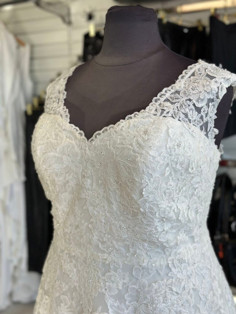 David's Bridal Lace A-Line Bridal Gown 9wg3850 Ivory 22W