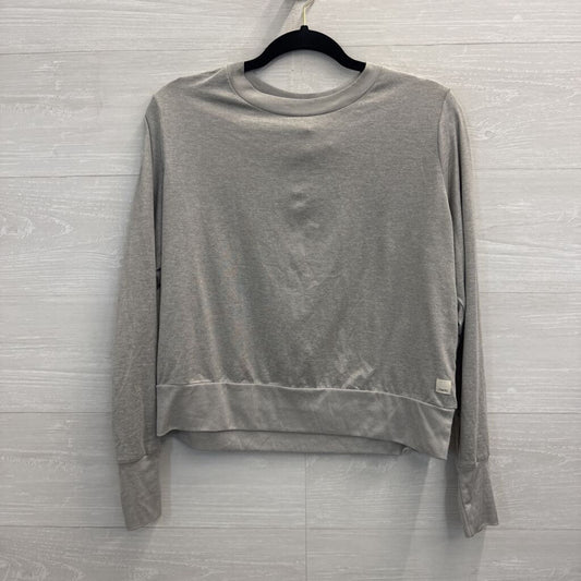 Vuori Soft Grey Daydream Crewneck Long Sleeve Top Medium
