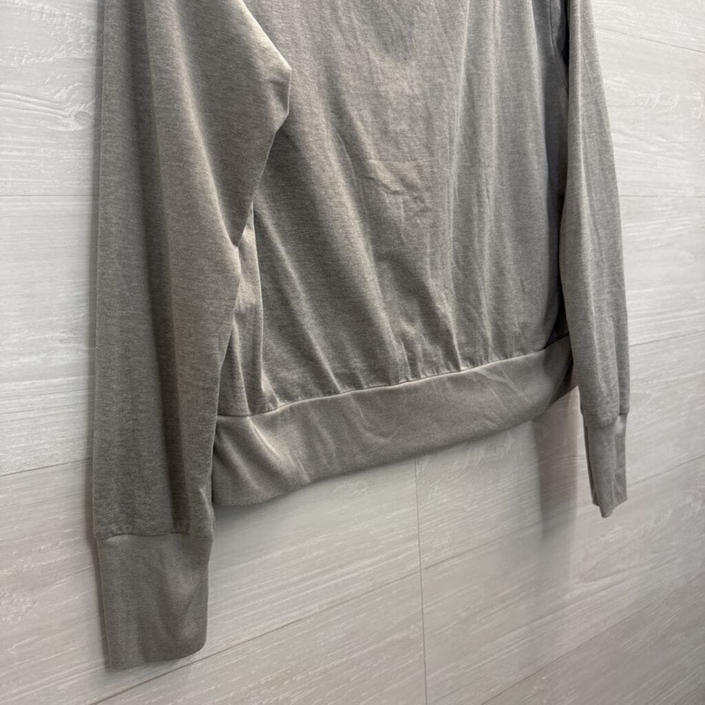 Vuori Soft Grey Daydream Crewneck Long Sleeve Top Medium