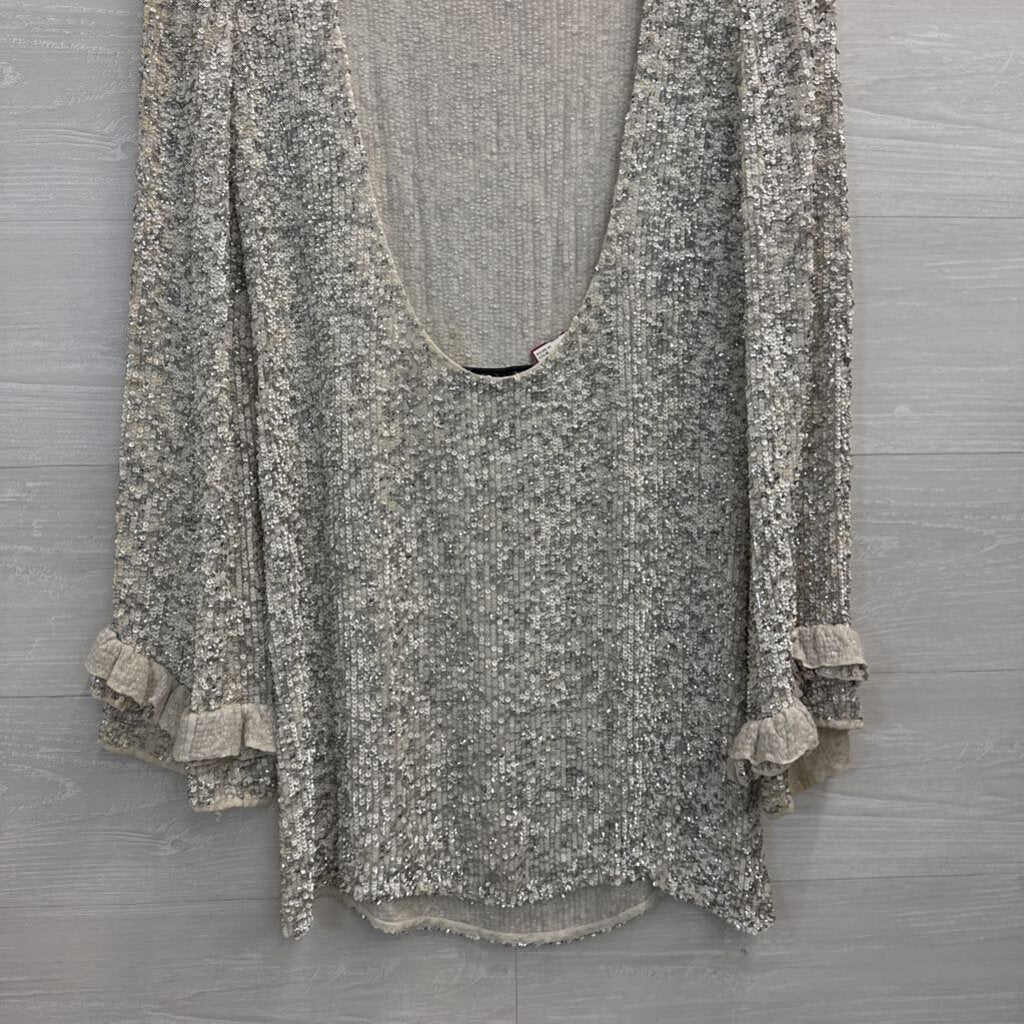 Isabelle Quinn Ivory/ Silver Sequin Long Sleeve Low Back Dress 8