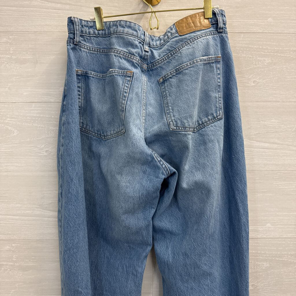 And Denim Light Wash Loose Fit High Waisted Barrel Jeans 10