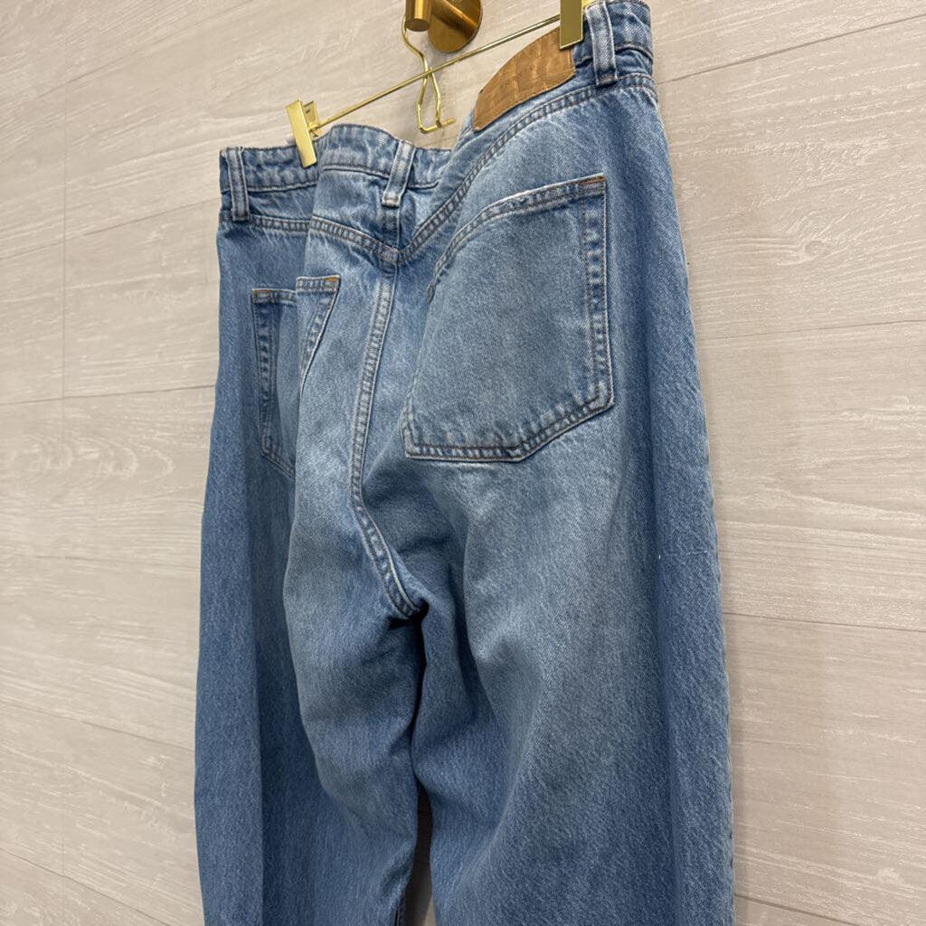 And Denim Light Wash Loose Fit High Waisted Barrel Jeans 10