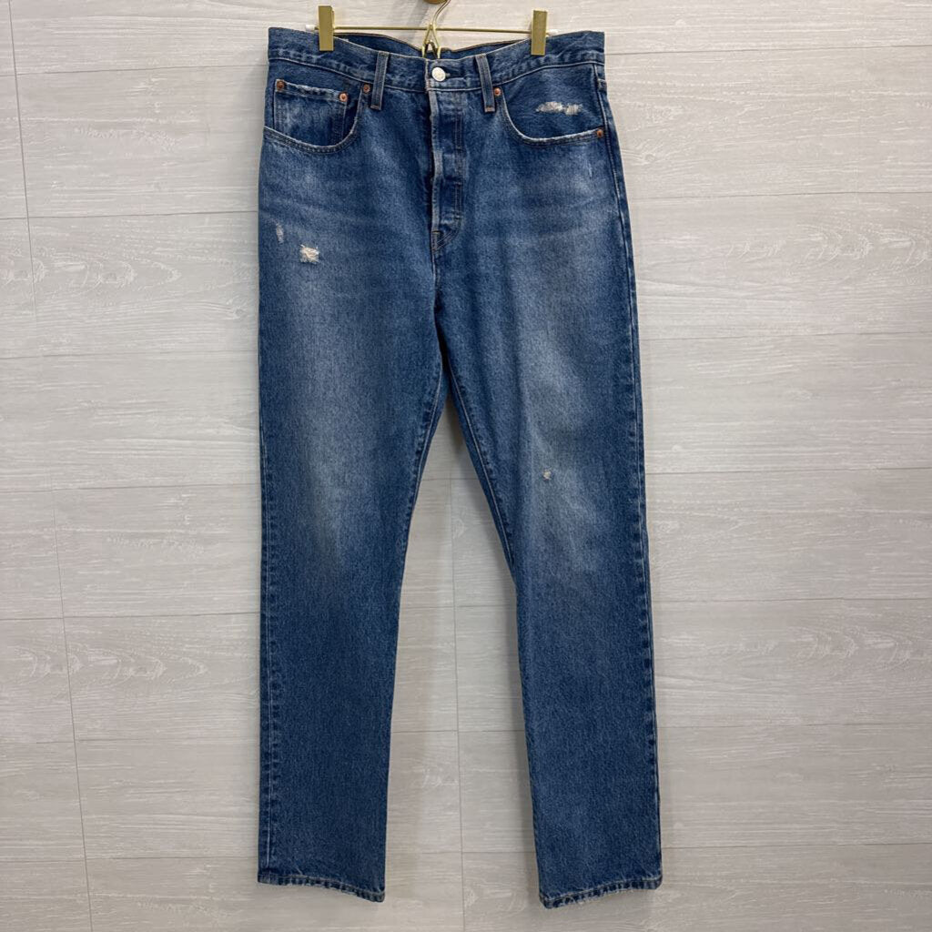 Levi Medium Wash 501 Straight Leg Jeans 30