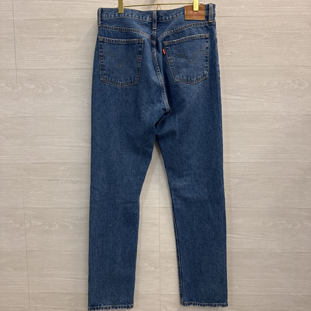 Levi Medium Wash 501 Straight Leg Jeans 30