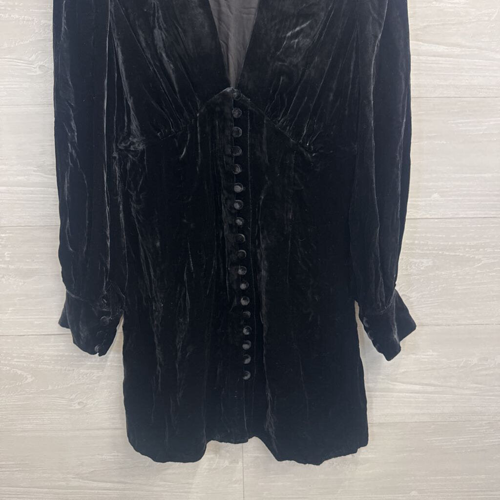 Realisation Black Velvet Long Sleeve Button Front Dress Medium